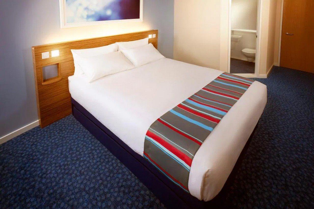 แทรเวลลอดจ์ ดันดี สแตรทมอร์ อเวนิว Hotel ภายนอก รูปภาพ