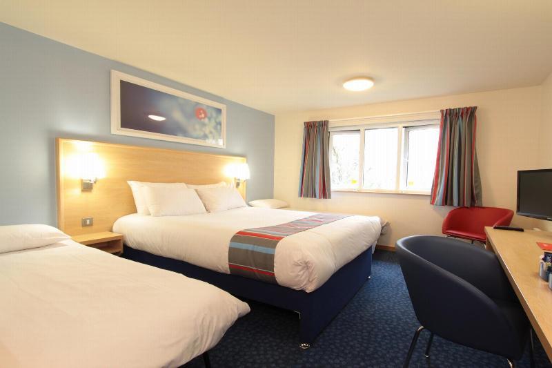 แทรเวลลอดจ์ ดันดี สแตรทมอร์ อเวนิว Hotel ภายนอก รูปภาพ